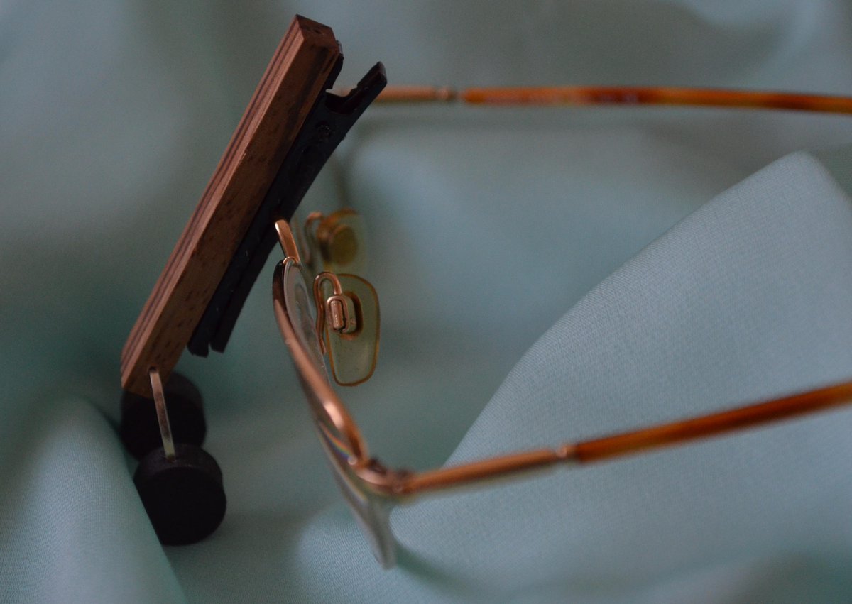 SpecsUp's tweet photo. SpecsUp has been #SpeciallyDesigned from #LightweightMaterials to #MoldToTheShape of your nose and #eyeglasses http://t.co/d7tW1Vwjle