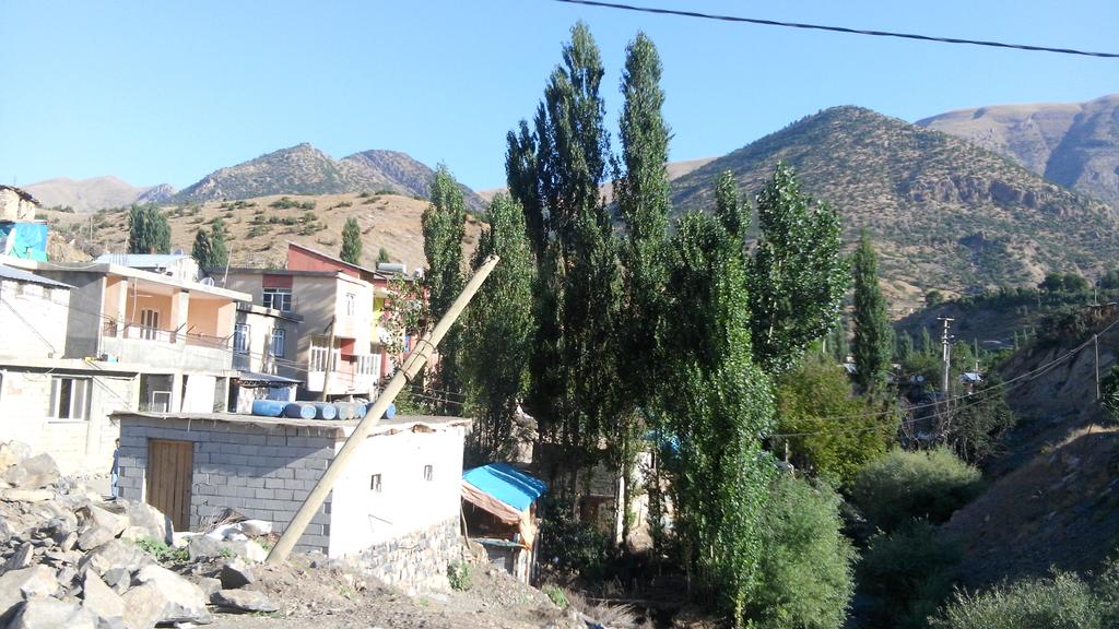 fgeerdink's tweet photo. byebye dear village... #bejuh http://t.co/Kyn15pPIHW