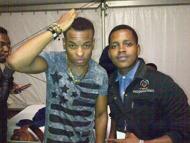 DaveSontshikazi's tweet photo. Supa dope performance at the #2015MAMAs @MrCashtime !  Isthombe sam sokungena izingane lesi! Since 2012 @sp_mjadu http://t.co/kcUDYMjjLL