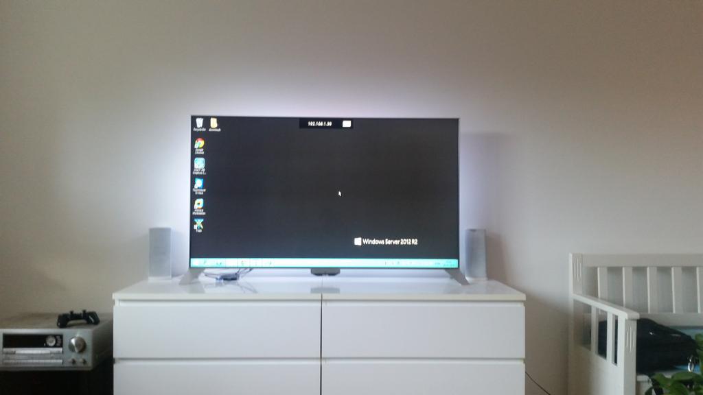humle85's tweet image. #Windows2012R2 RDP on a 55&quot; #Philips #Ambilight - Windows never looked this good :) - thank you #AndroidTV #Linux &amp;lt;3