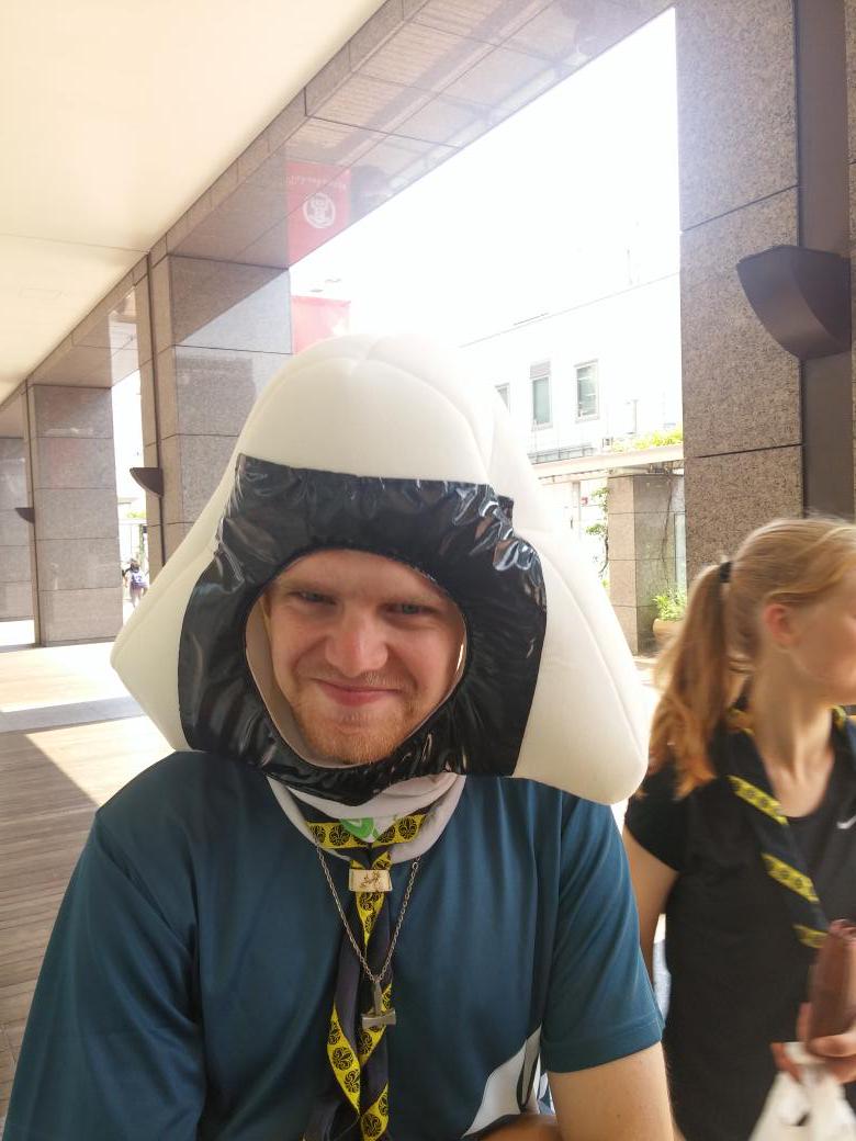 scout_oskar's tweet photo. Fredrik känner sig lite risig @FredrikArbegard #jamboree2015se #stråetvassare http://t.co/UuBNt3o4IF