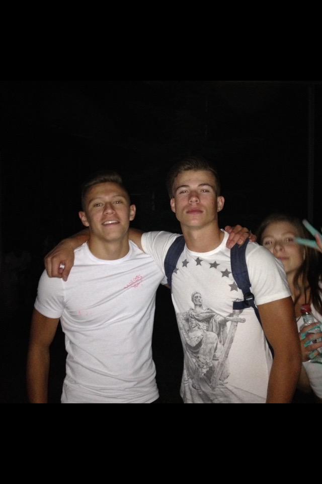 jessekuntzz's tweet image. HBD to this beauty!! 😍💙🎉 #notababy