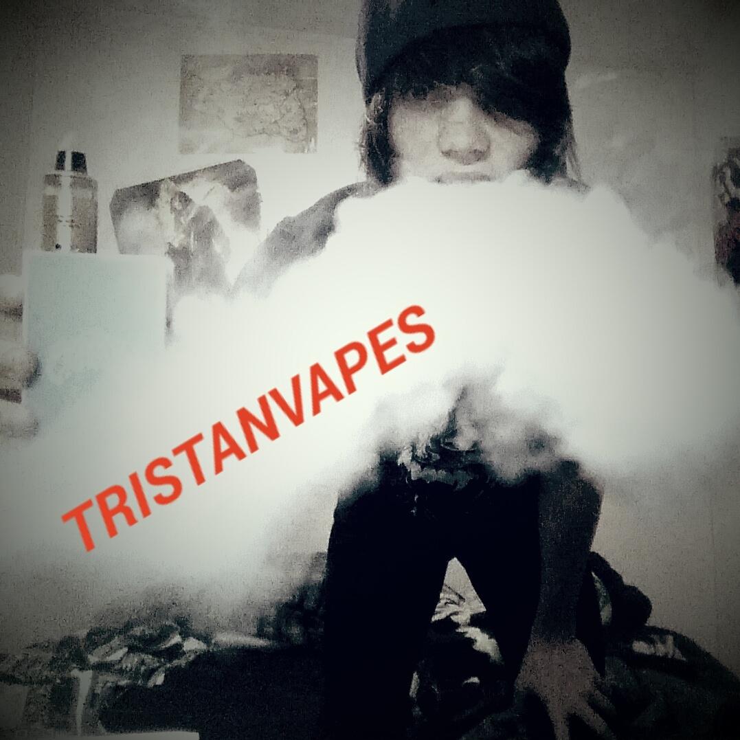 Iden98My's tweet photo. Check out my instagram 
#vape #vapelyfe #vapelife #clouds #florida #sigelei150watt #mutationrda #vapingkicksash http://t.co/rjI9diDukj