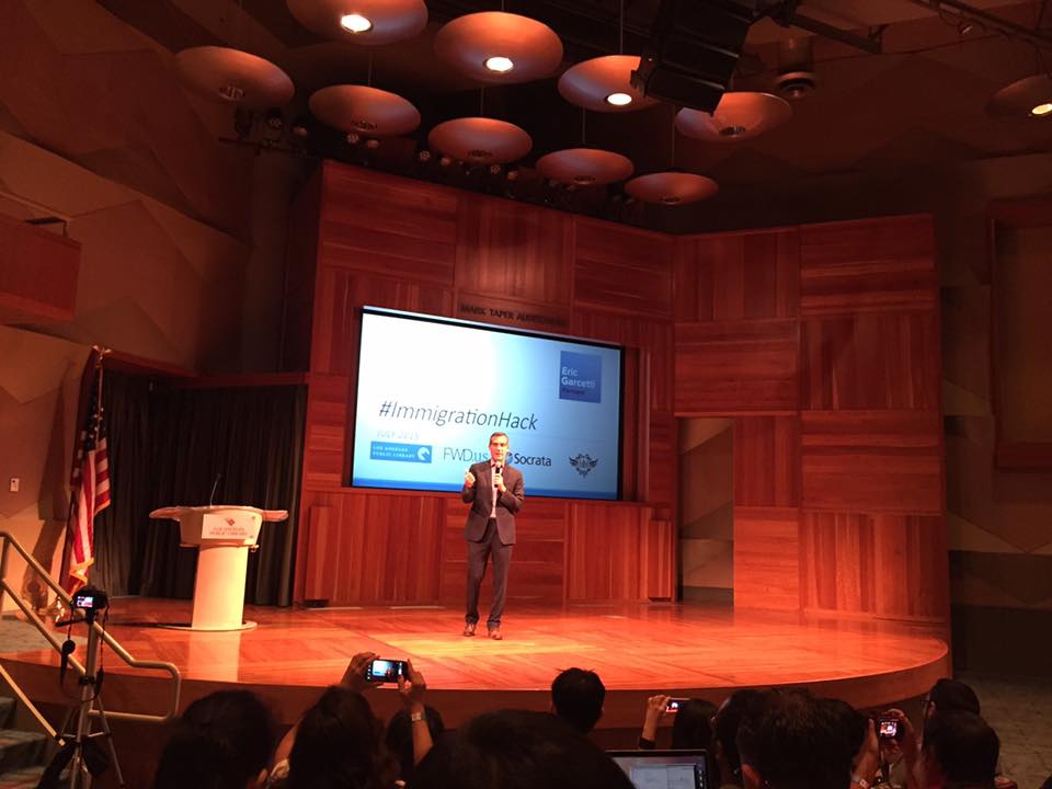 suecandelier's tweet photo. Had so much fun at #TechLA #ImmigrationHack! Met great folks and prototyped a survival guide for new immigrants. http://t.co/6XclsQSGYp