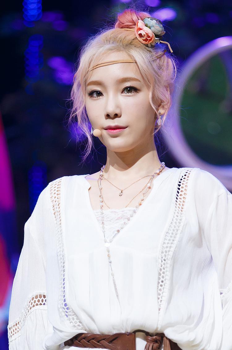 OfficialMwave's tweet photo. It's Party time! #SNSD's M COUNTDOWN photos revealed! >http://t.co/K2enHOoPku http://t.co/ZEeWFaWCxe