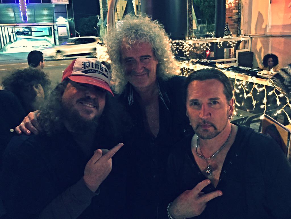 HAPPY BIRTHDAY BRIAN MAY ! 