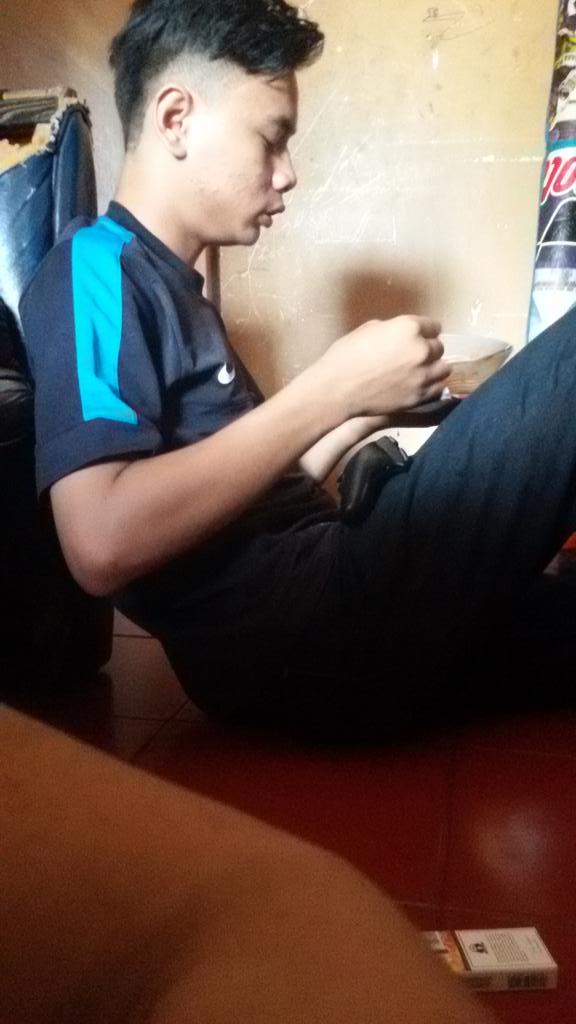 Edisi hari ini, seorang petarung kita yang sedang lapaar 😅😒 #004 <a href="/iceriders14/">I.C.E RIDERS</a> @MarcelPaps_