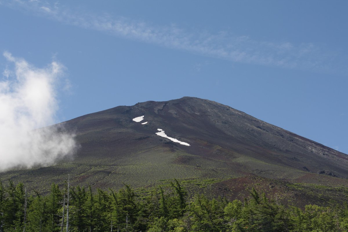 kurtelborgpm's tweet photo. 富士山からおはようございます！/ Good Morning from Mount Fuji! / Bonjour depuis le Mont Fuji! http://t.co/hk6fbgYzhs