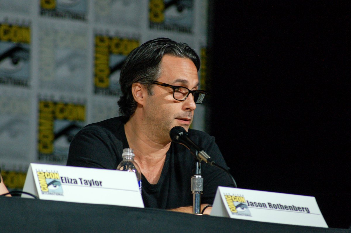 @JRothenbergTV at #SDCC15 panel of #the100 #ourfearlessleader @The100writers