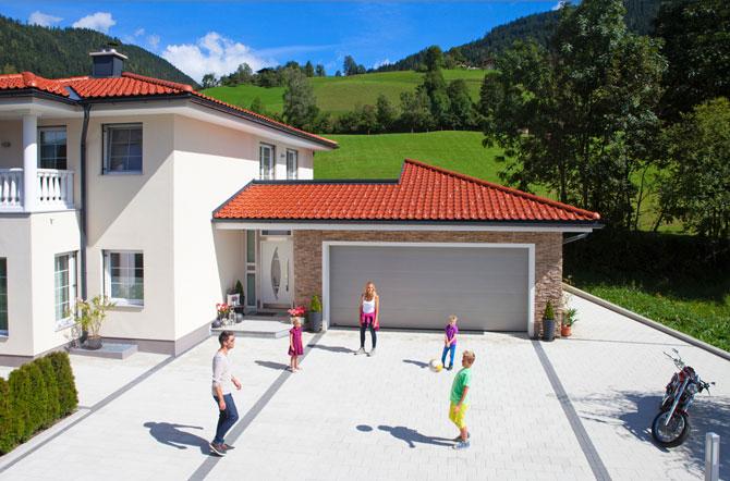 Wir sind im Trend. Neuheiten der Torsaison - 2015: Tortyp Trend und ProTrend guenther-tore.de/news/wir-sind-…