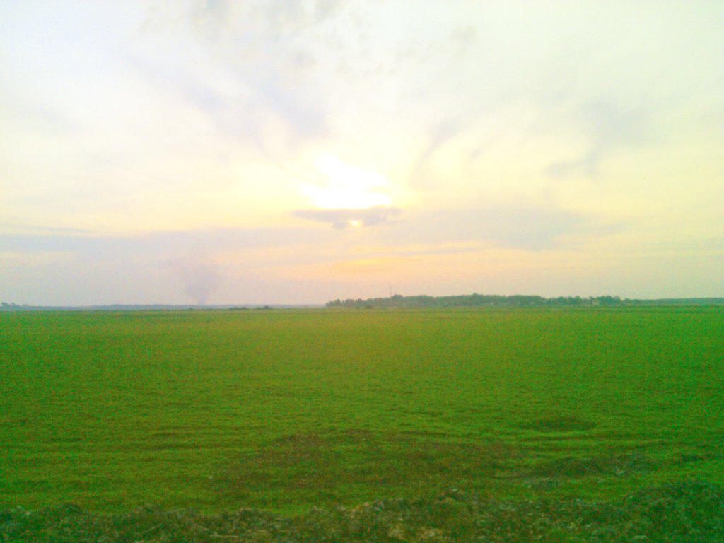 Siapo bilang Indralaya dak punyo lapangan golf terluas? Nih... :D