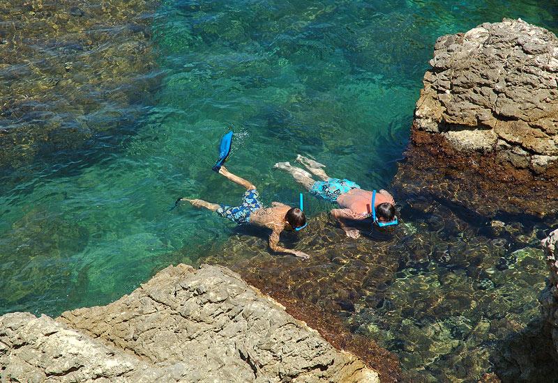 RadioPalamos's tweet image. Demà, esnòrquel a Castell-Cap Roig #Palamós goo.gl/ehCTyR