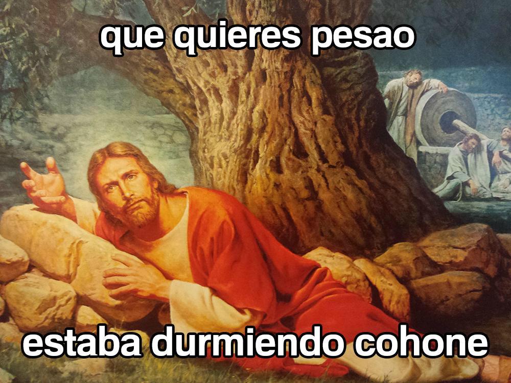 Sr_Dios's tweet photo. Cuando estás de vacaciones y te despiertan para pedirte un milagro http://t.co/OZkxEDHL7z