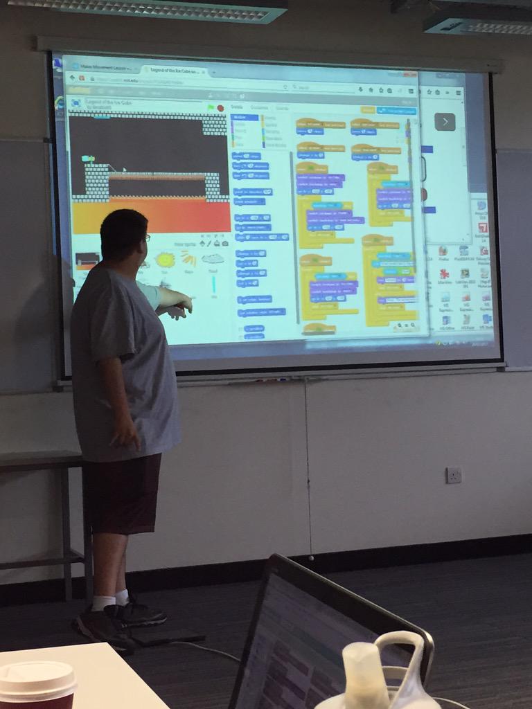 MissStasiak's tweet photo. Wow!!! @Dmattie89 created a game on @scratch for his 2nd grade students. Great job David! #makered #maet #maety1 http://t.co/eyKM6Fni5w