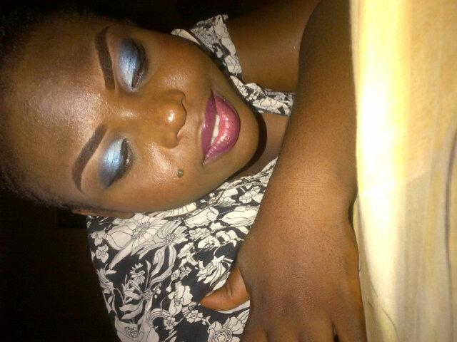Ceceyonce's tweet photo. Prepping ,but still on my bed tho http://t.co/AF7ztpIQI6