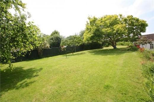 RodgersEstates's tweet image. Reduced..gorgeous 3 bed dormer bungalow, lovely village location. #ForSale #Village #Somerset 
tinyurl.com/o8zay9o