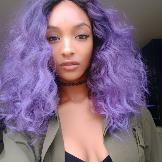 StylistMagazine's tweet photo. Jourdan Dunn gets a new hair look and Kendall Jenner soaks up the sun over the Insta-weekend 
http://t.co/lXMcUooEML http://t.co/GDuW7XXAkh