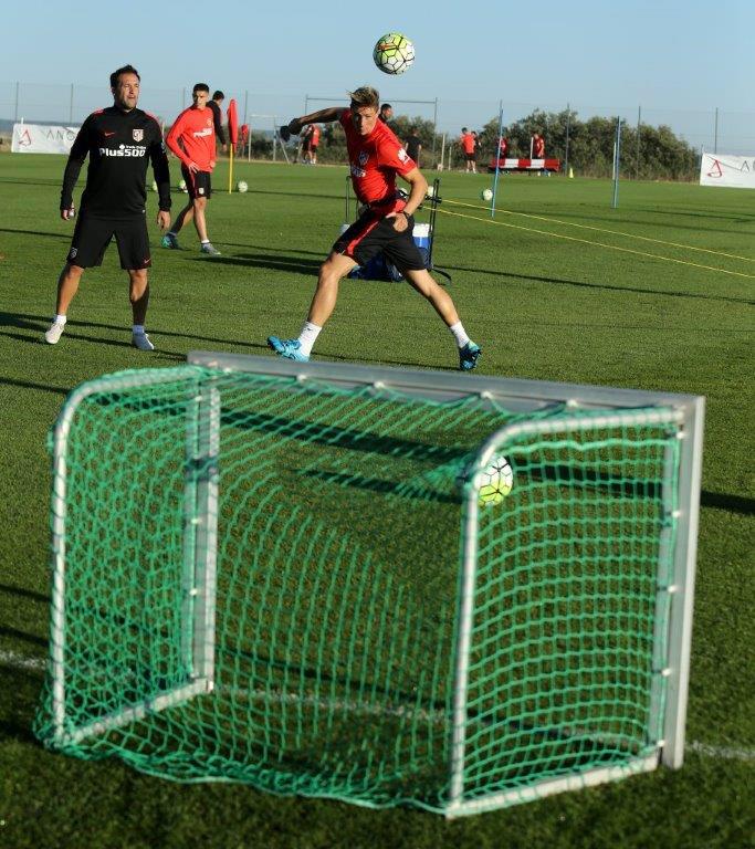 Torres's tweet photo. Gracia a mi amigo @JASIRVENT por las fotos que compartes conmigo cada día. Crack http://t.co/D2JHR7oZNN