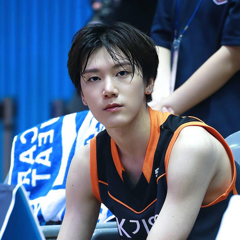 Ten__Chittaphon's tweet photo. 150718 8th Hope Basketball with SMTOWN
@hansol_sr15b @johnny95_sm @sm_taeyong95 @sm_jaehyun97 @yuta_sr15b http://t.co/ZqPZeWqOrY