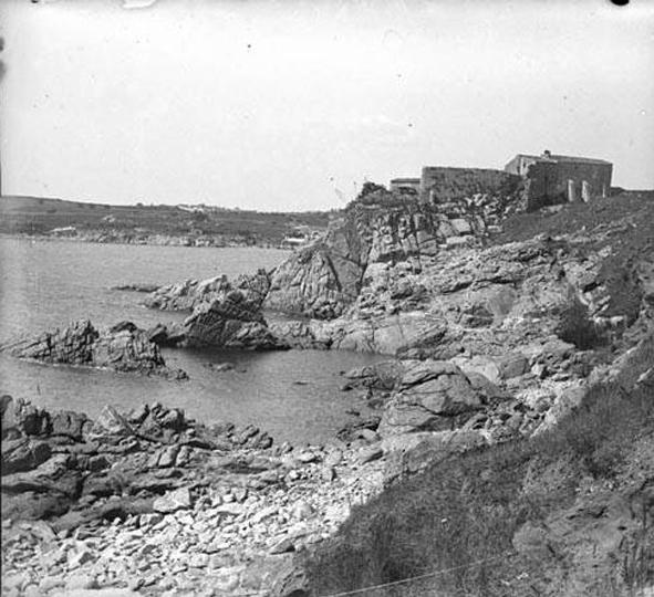 bielmartinroig's tweet image. #Castell de #SantEstevedeMar a #Palamós inicis s.XX habitat per pagesos que batien el blat. #LaFosca #Girona #Empordà