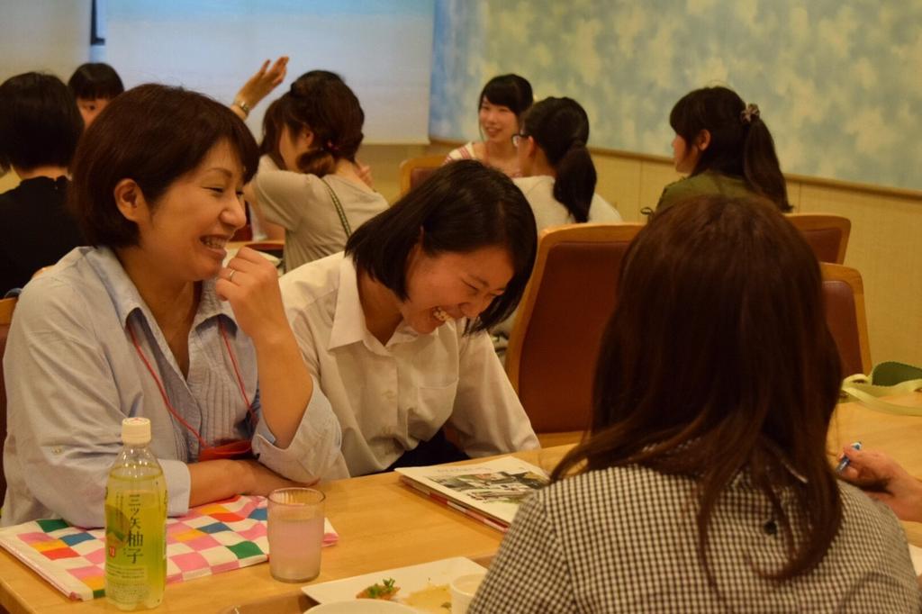 京女パレット パレットメンバーはオープンキャンパスアドバイザーではないので 入試対策 就職率 など真面目な話は苦手なのですが 笑 学生の本音 に触れることで 友達のように京女生と楽しくお喋りをしてもらえたんじゃないかなと思ってます 京女パレット パレットメンバーはオープンキャンパスアドバイザーではないので 入試対策 就職率 など真面目な話は苦手なのですが 笑 学生の本音 に触れることで 友達のように京女生と楽しくお喋りをしてもらえたんじゃないかなと思ってます