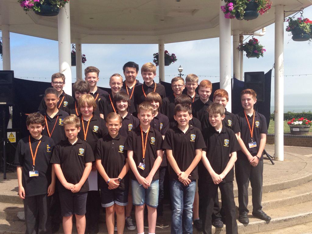 WGSBChoir's tweet photo. Singing on Broadstairs bandstand!! http://t.co/ajwRI3nEHq