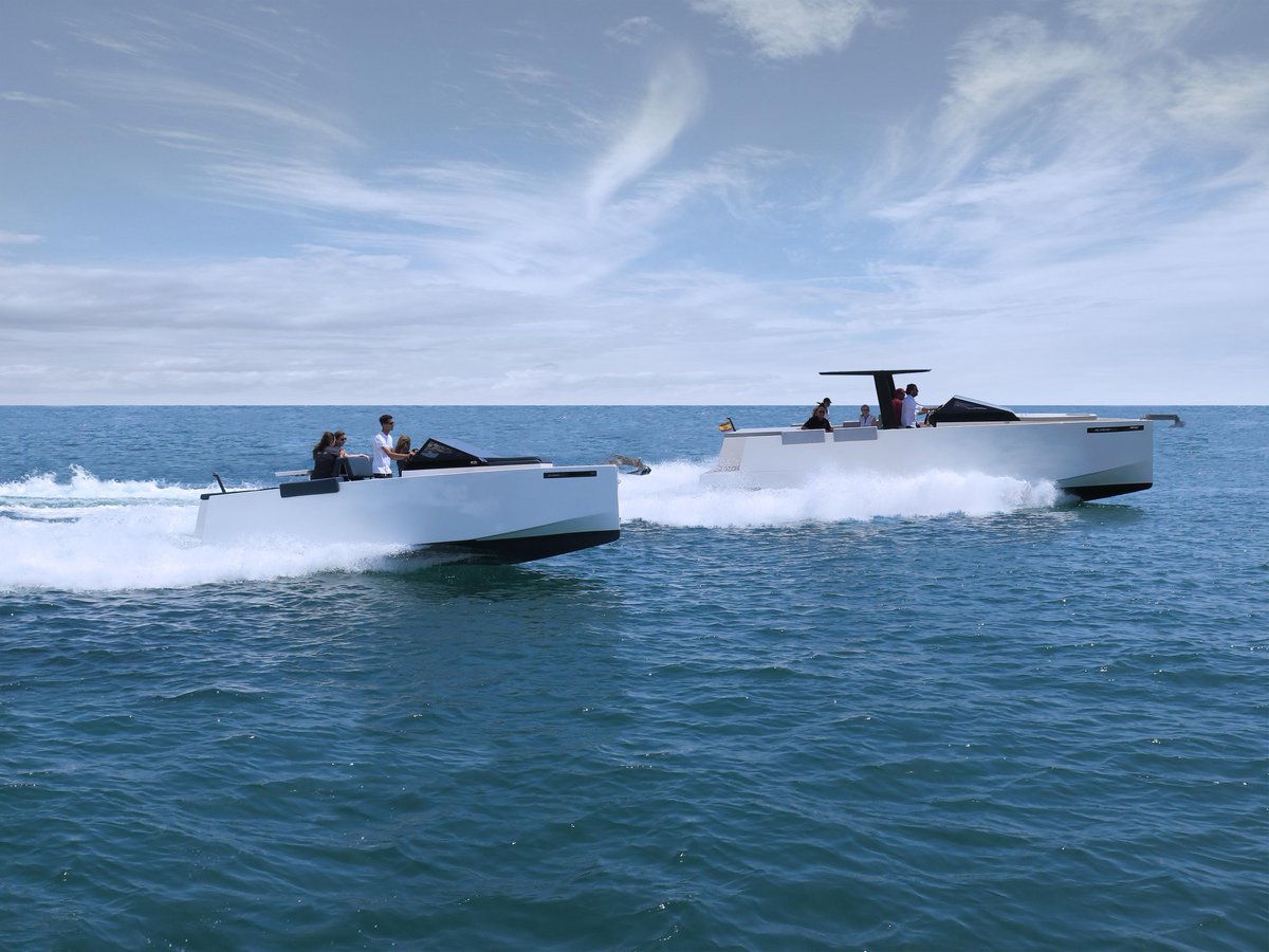 Follow us!

#DeAntonioYachts
deantonioyachts.com