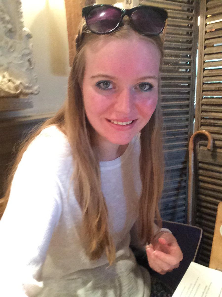 ThePoloBit's tweet photo. My summer hair routine and tips #hair #summerhair #frizz #hairroutine #beauty #modelfiles… http://t.co/UjQuS5dtk7 http://t.co/iZAvLlM6D2