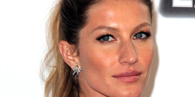 Let\s wish Gisele Bundchen a very Happy 35th Birthday! 