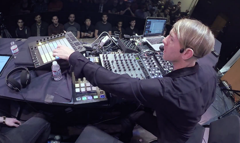 Watch <a href="/richiehawtin/">richiehawtin</a>'s <a href="/Point_Blank/">pointblank music school</a> masterclass from <a href="/UCLA/">UCLA</a> during the final stop of #CNTRLedu: ow.ly/PGYtt