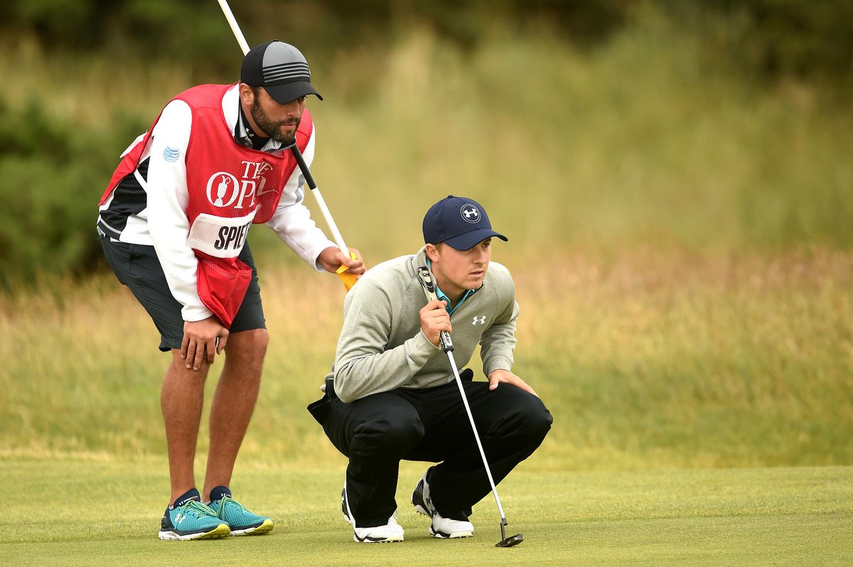 SportsCenter's tweet photo. Are you serious. Jordan Spieth sinks clutch long putt to join three-way tie for the lead. http://t.co/TkXvxUVIX3