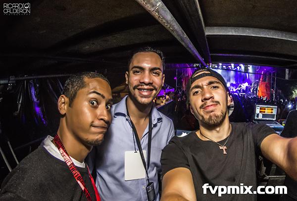 menesesmusicnet's tweet photo. Tenemos fotografias exlusivas del evento @VibesSunshine  en Caracas Venezuela de nuestro correponsal @Riki_Calderon http://t.co/QcWjujztwN