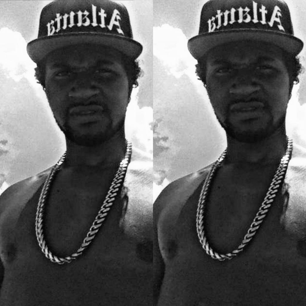 dvonne25's tweet photo. My mce http://t.co/v9rXXQWTB2