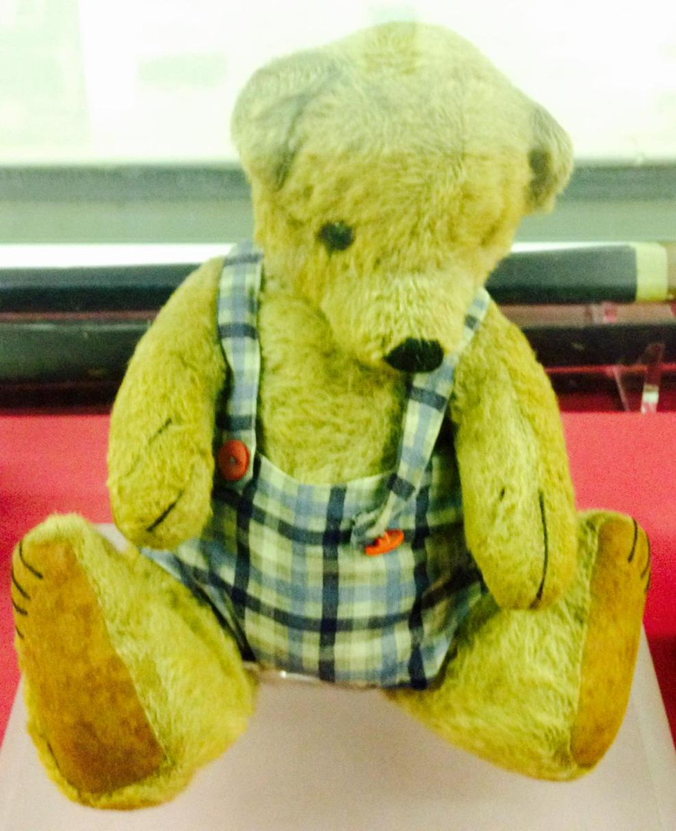 DavidHurstUK's tweet photo. #AlanTuring's teddy @bletchleypark #educationbyastonishment #amazingBritain http://t.co/CW3gcXCS0J