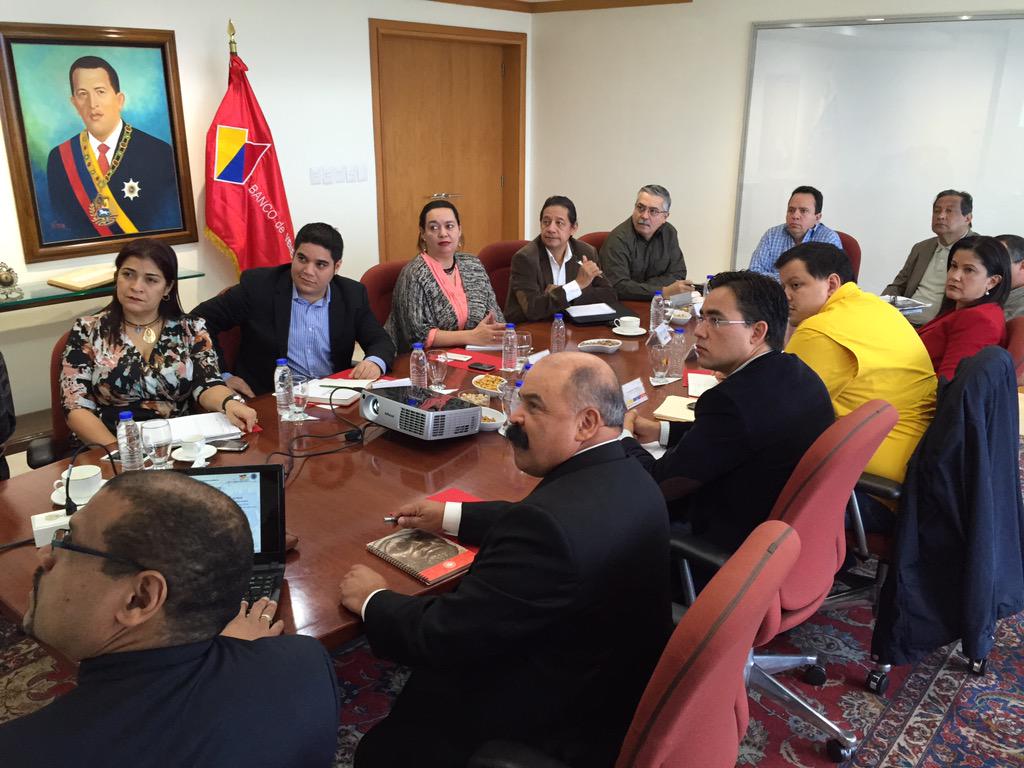 RMarcoTorres's tweet photo. Nos acompaña Fanny Márquez, vicepresidenta de @CencoexOficial y los Viceministros MPPEFBP @ghernandezj y @SimonZerpaD http://t.co/UWxwuqhzlY