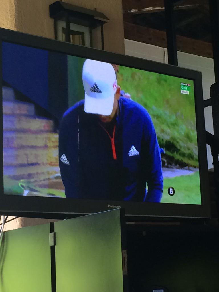 GolfEspanol1's tweet photo. Empieza el baile! @TheSergioGarcia ya en el campo! #VamosSergio @TheOpen http://t.co/rvwNx7FDjF