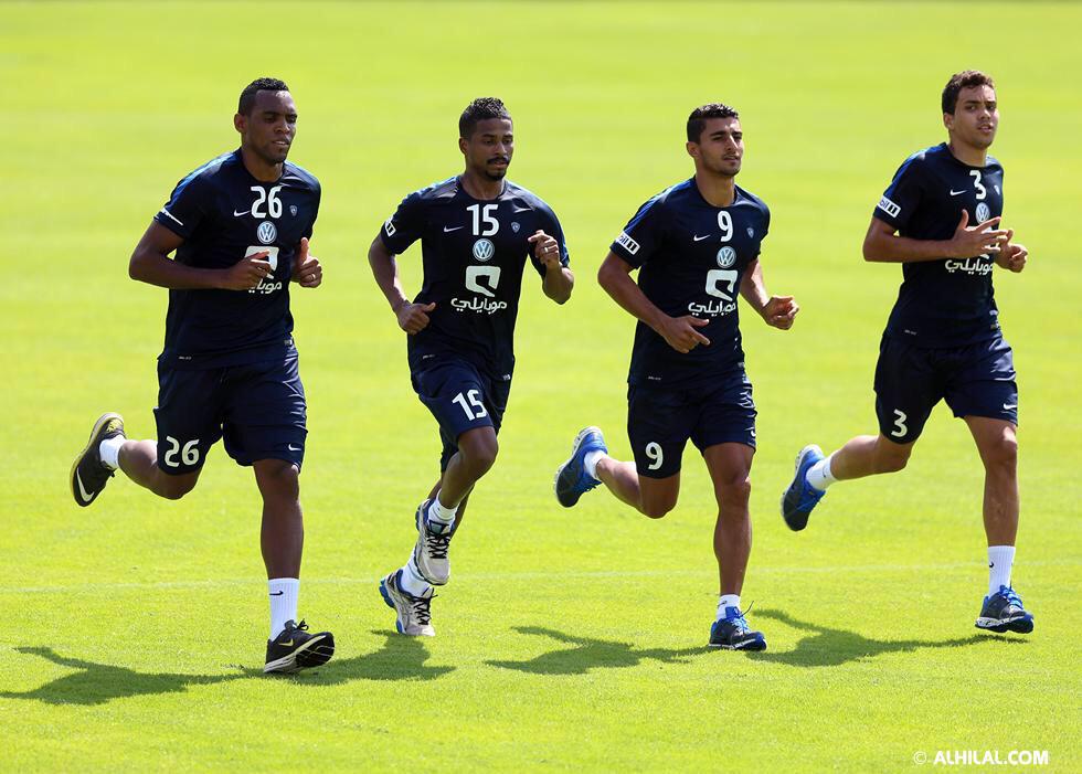 AlhilalAarmy's tweet photo. 📢📢
نداء ..💙

جمـهـــور الملـكـــــــي 💙

ريتويت وضيف اللي مسوي ريتويت💙

#الهلالي_يدعم_الهلالي 💙💙
#الهلال http://t.co/dZuRuMGHW9