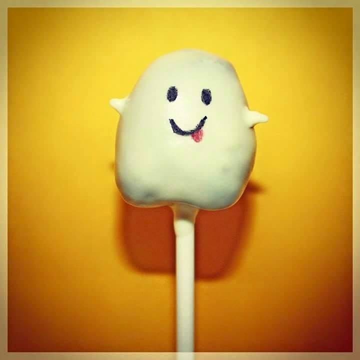 russsh_in's tweet photo. Boo! See the cutie that @cakepoprush churned out. Have a #sweettooth ? Then go and get 'em! #mumbai http://t.co/oqwOab6lbX