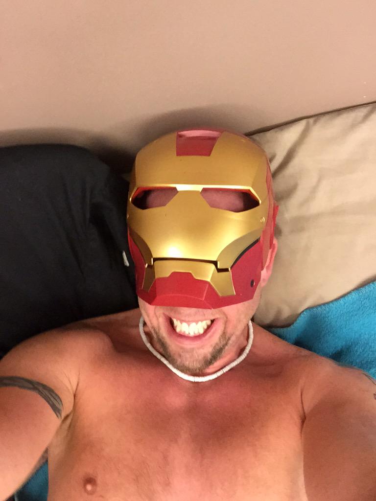 iceezilla's tweet photo. From the random passer to avid Chiver. #RockingTheSmile #IronMan #TopShelfCrew #KCCO #HappyBirthdayIceman http://t.co/HkrwBJJ2Wc