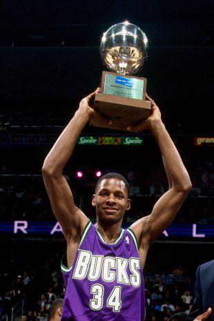 Happy Birthday Ray Allen! Career Birthday Cake w/ Irish Rainbow. Let\s give him a contract for his birthday! 