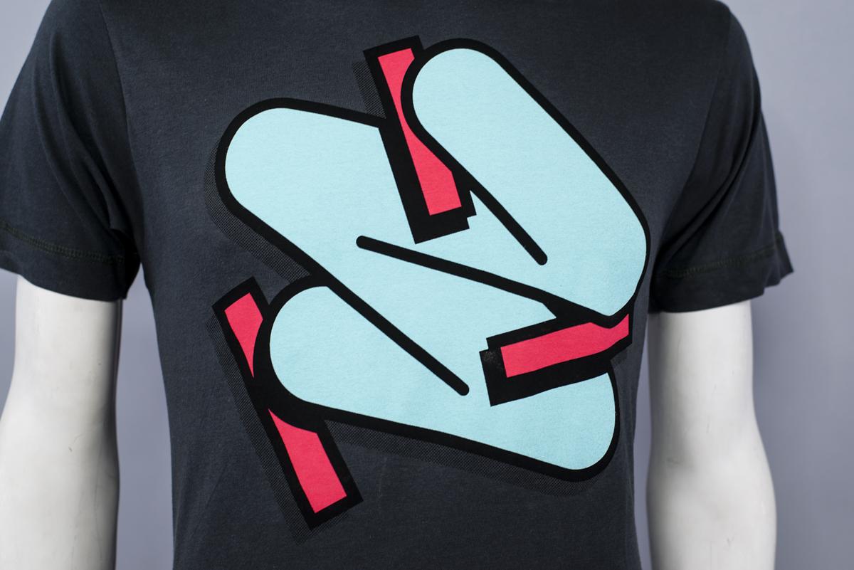 phonicarecords's tweet image. Wearable #screenprinted release from #FourSixThree #Clothing: #JamesMannion x #MrPenfold j.mp/463Tee