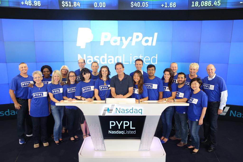 NasdaqExchange's tweet photo. .@PayPal rings the @Nasdaq Opening Bell to celebrate the return of #PYPL 😀🎉 $PYPL http://t.co/d172RcldCB