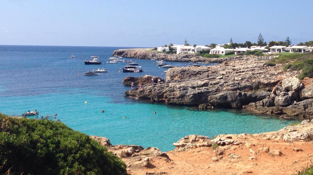 gemmatriay's tweet photo. Ya queda menos p disfrutar d mi islita y p enseñaros algun rinconcito mágico #Menorca #vacaciones #verano #velerito http://t.co/rMlx21y3Qc