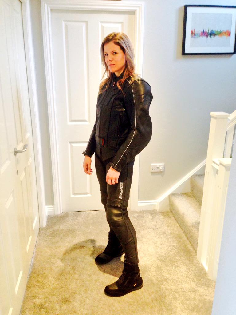 PixieTenenbaum's tweet photo. #TodayImWearing all black leather because I'm off for a ride out! Obvs had much bigger shoulders last year!? http://t.co/jrKVA4PHar