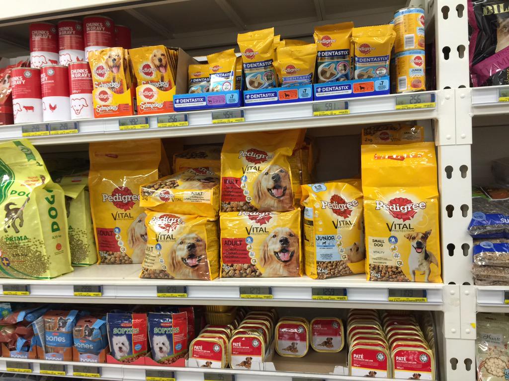 Love that <a href="/MarsGlobal/">Mars, Incorporated</a> has awesome shelf positioning in Iceland.  #upallnight #whitenights