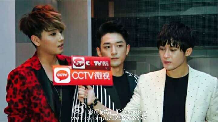 yawathada's tweet photo. ตามหาคนชอบ MIC BOY ในไทย .....มีมั้ย? #micboy #steelo #jct http://t.co/rZZKbpJ8JW