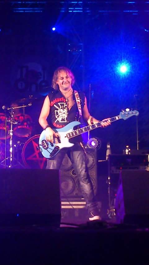 Nidina51's tweet photo. @cabronesdeoz @MagoOficial2014 @DLaPielDMDOzFan Increible Fernando!! @Bajosintrastos http://t.co/ntQ1u3gjn6
