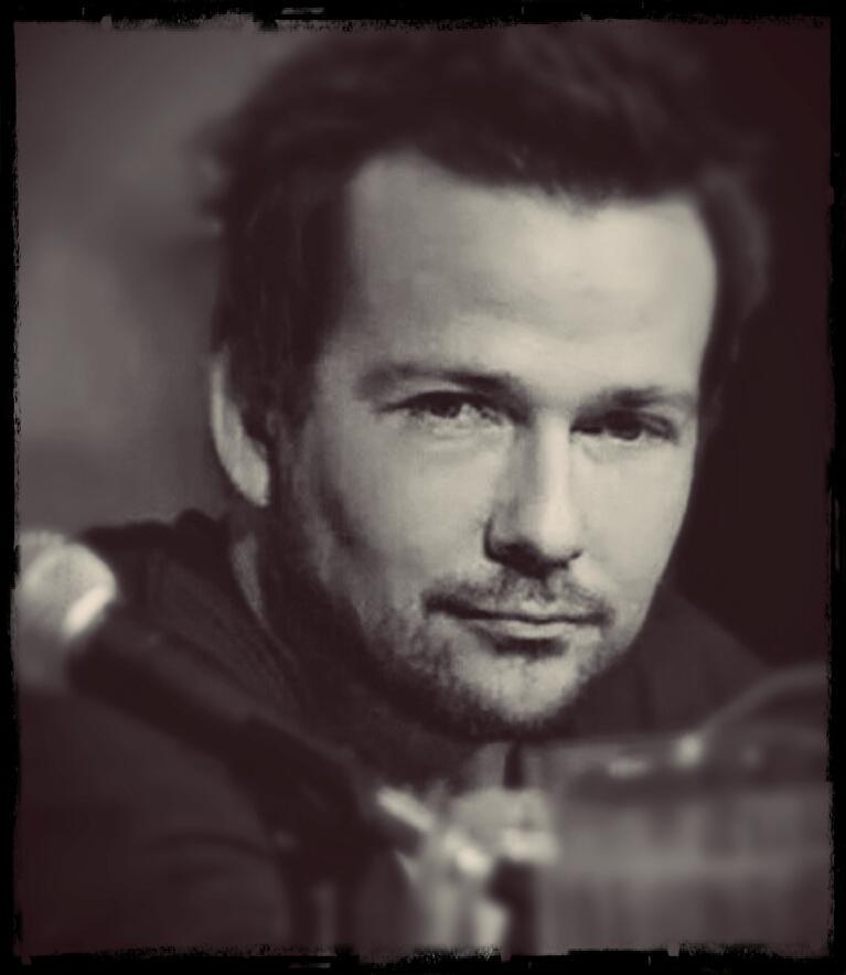 cinderellaTWD's tweet image. @shine4sean @tammycyw @sandra_frey36 @bkelly834 @intothemysticjc #MCM &amp;amp; #MCforlife &amp;amp; #ManCrushEveryday