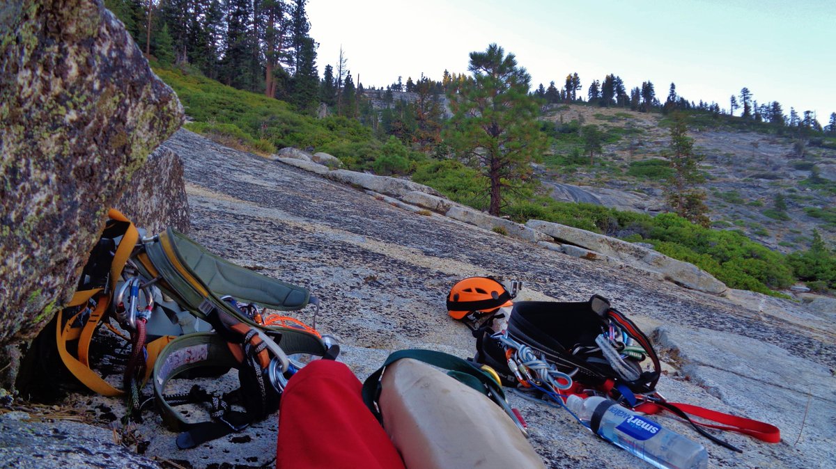 CorwinDiamond's tweet photo. Nothing exemplifies the feeling of success like taking a harness off for the first time in five days. #elcapitan http://t.co/MFzL2gPoqN