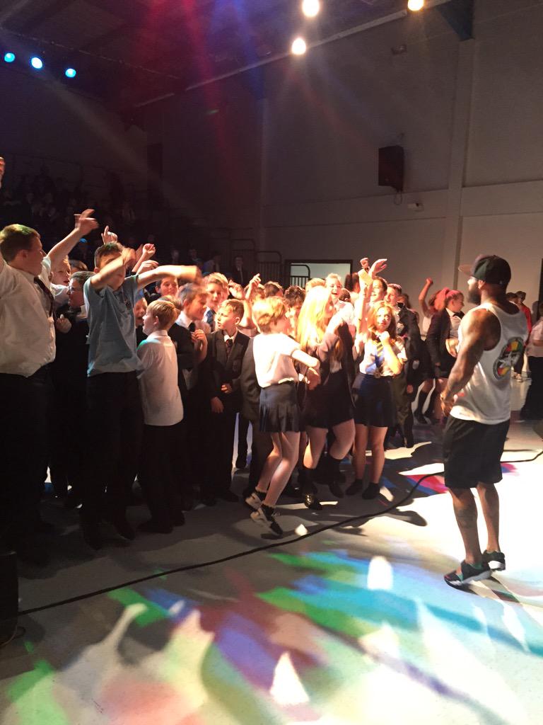FhsPEdept's tweet photo. A few photos from our rewards concert with @IAMMusicOnline. #imamiracle http://t.co/q5d3JEgWfM
